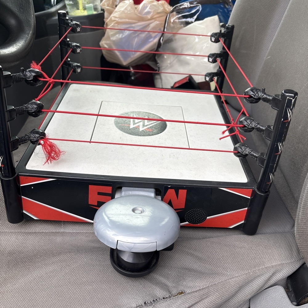 Mattel 2020 WWE Sound Slammers Destruction Zone Playset Wrestling Ring Toy